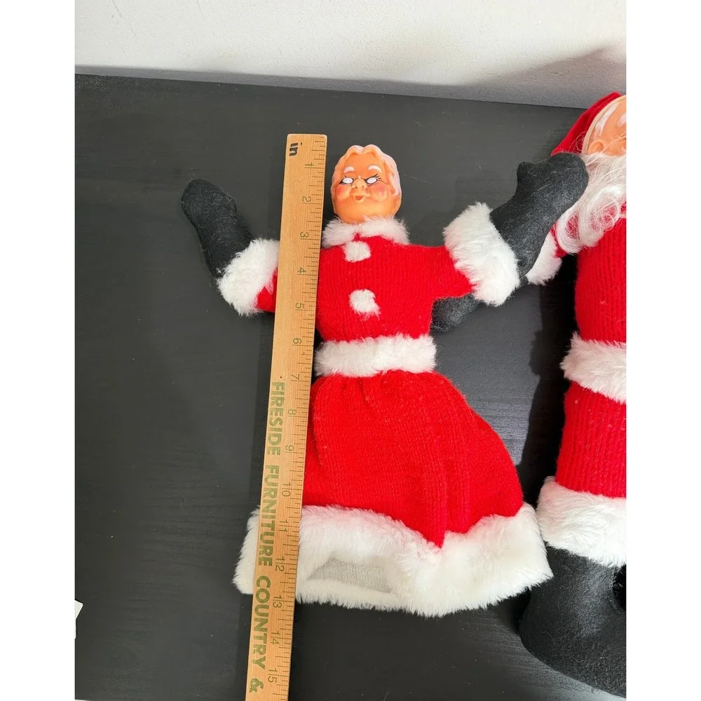 Vintage Santa and Mrs Claus Rubber Face Knit Plush Dolls Christmas Decor Taiwan